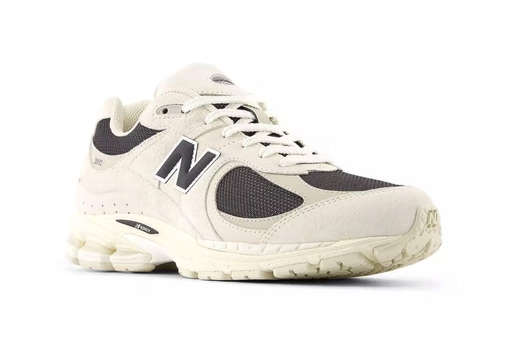 New Balance 2002R