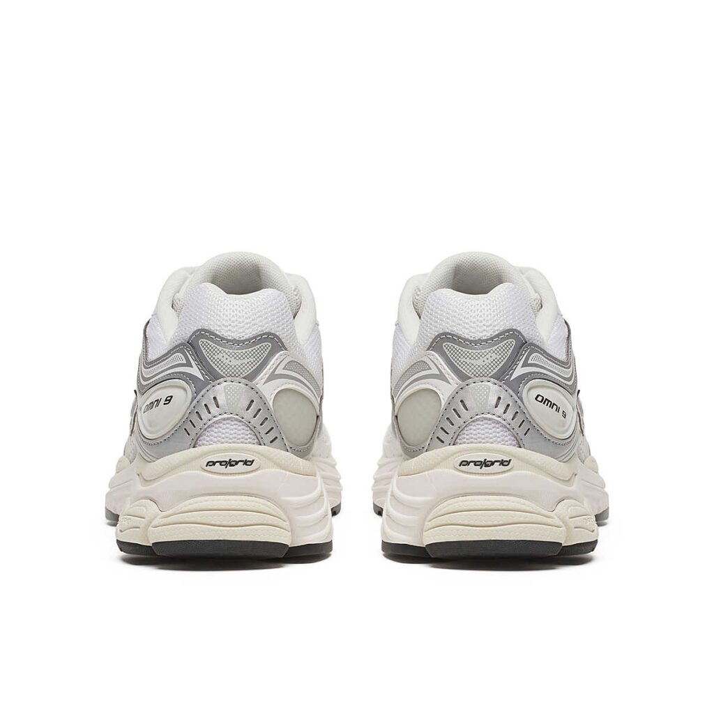Saucony ProGrid Omni 9 TMY